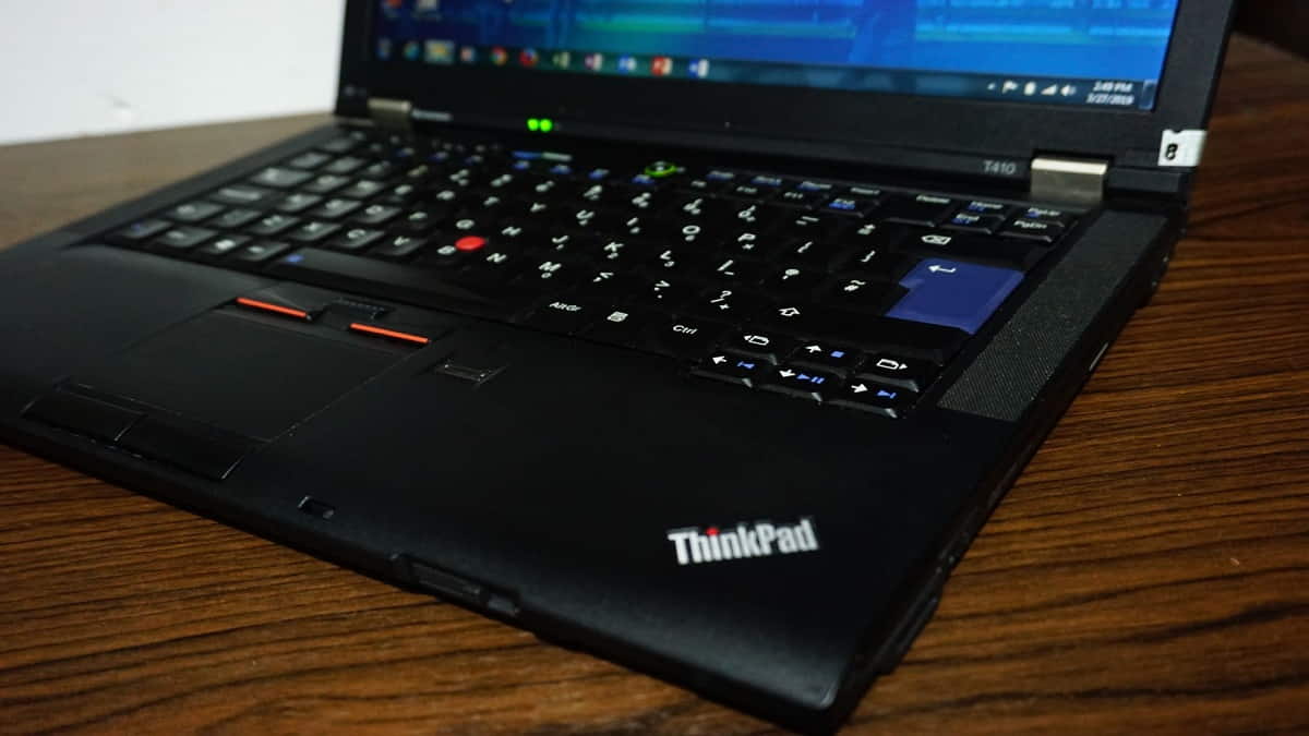Lenovo ThinkPad T410 Bawa Layar Berteknologi LED Backlit Cek