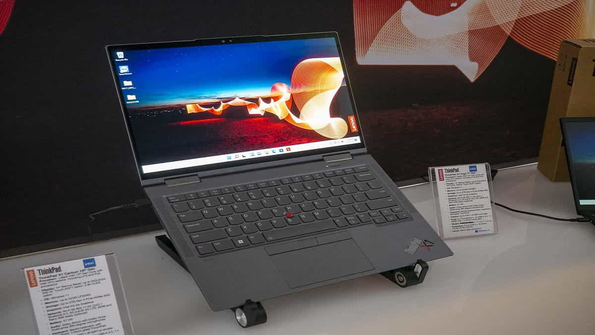Lenovo ThinkPad Z16 Gen 1 Hadir Sebagai Laptop Daur Ulang Keren