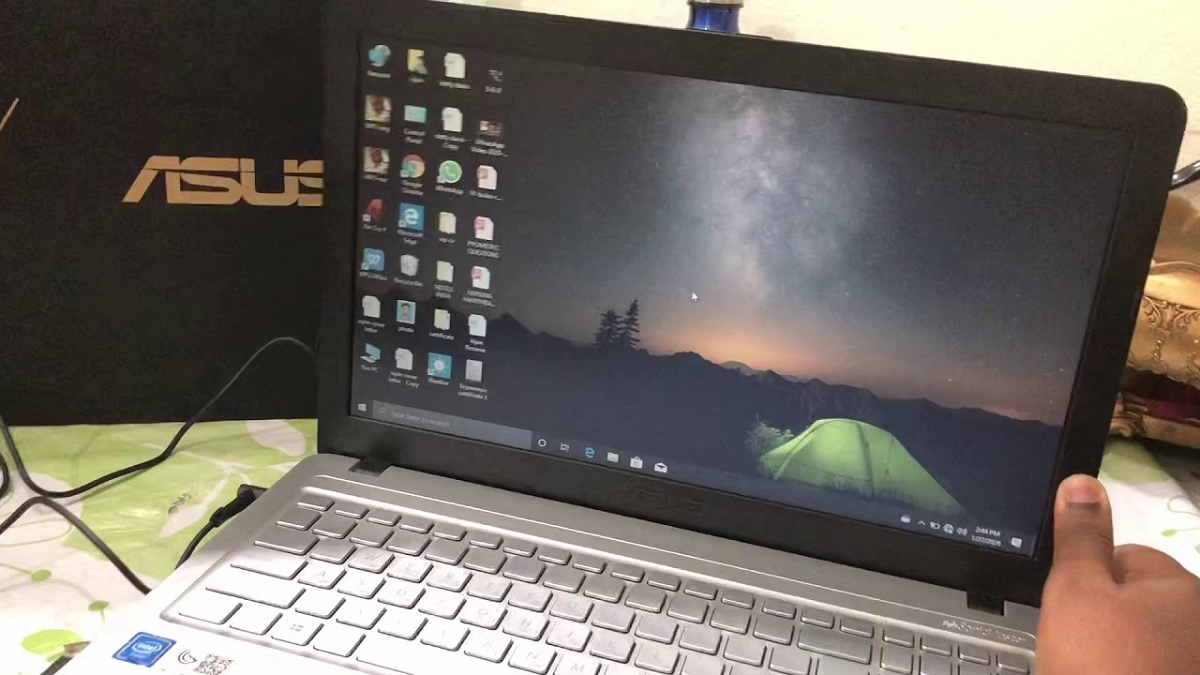 Asus X543MA GQ1020T Laptop Bertenaga dengan Berbagai Fitur Handal