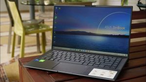 Asus Zenbook 14 Ultralight UX435 Menawarkan Bobot yang Ringan