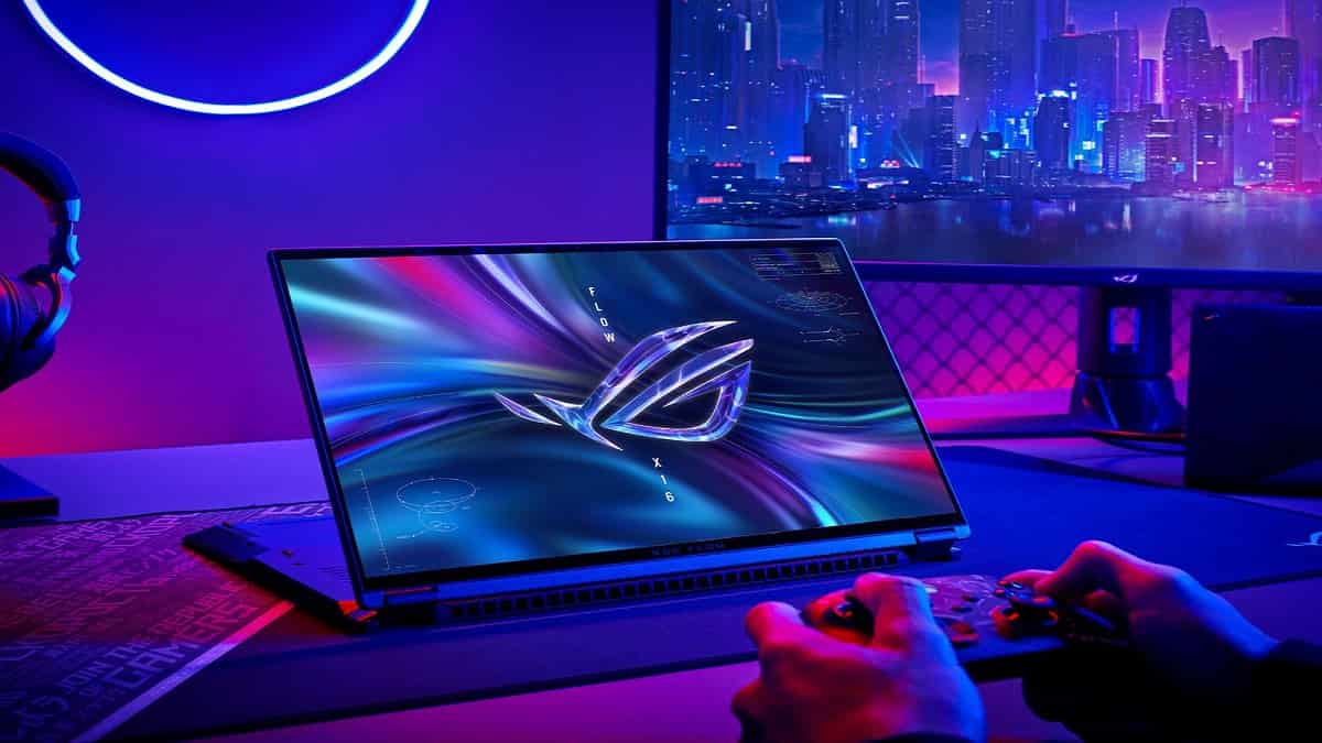 Asus ROG Flow X16 GV601 Laptop Gaming Convertible Pertama