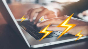 Laptop Nyetrum Saat di Charge Bisa Karena Instalasi Listrik Buruk